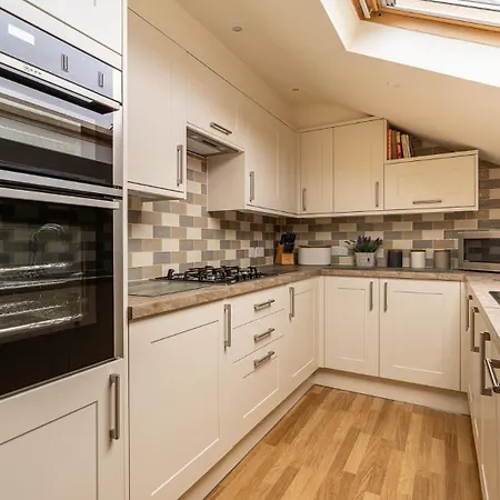 Holiday home Abbotsgarth Heights